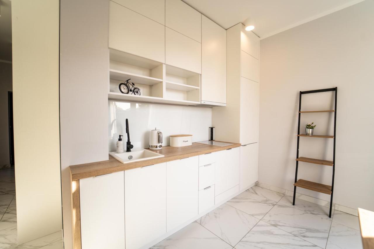 Kolorowe Apartamenty W Mielnie! 350M Od Plazy - 100M Od Jeziora! Mielno  Buitenkant foto